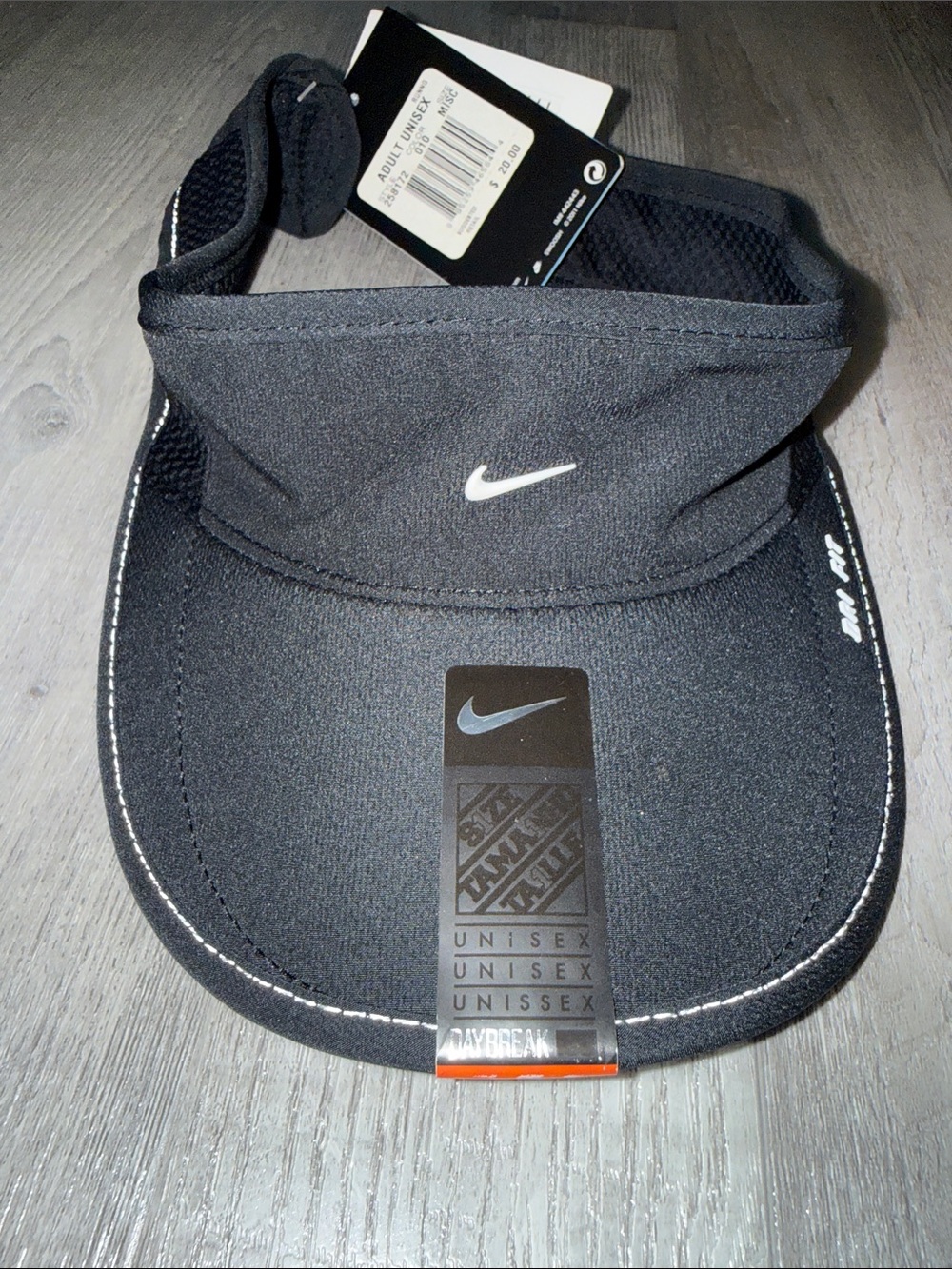 Nike Black Men’s Athletic Visor with Reflective Stitching